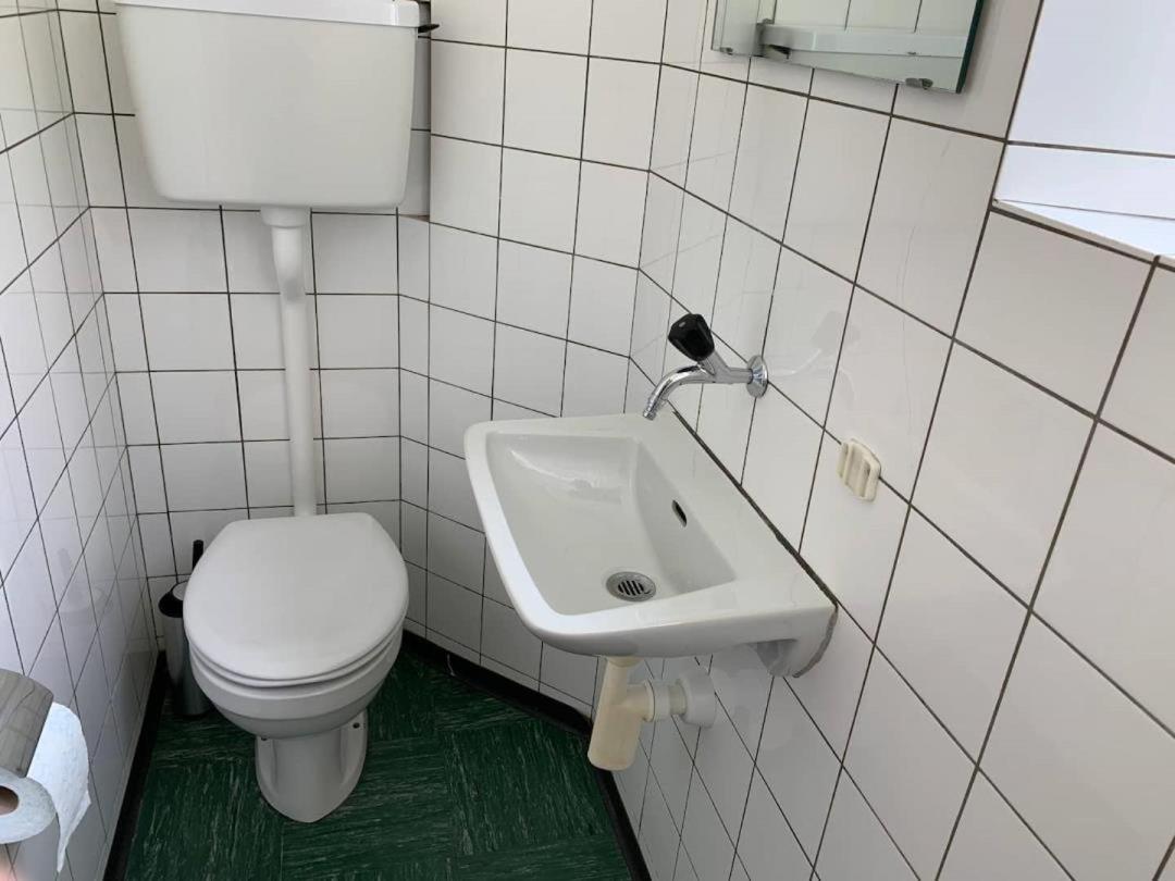 Revier Schlicht Und Bahnsinnig Mitlodi Zewnętrze zdjęcie
